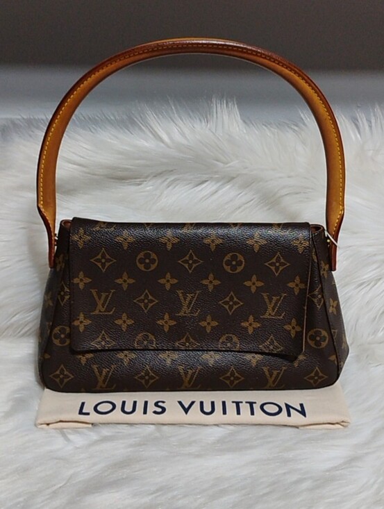 Louis Vuitton Handbags - SALE! Louis Vuitton Monogram Mini Looping M541147 Shoulder Bag W/DB